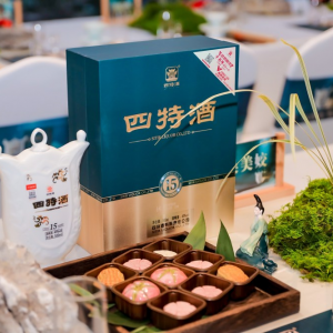 江西四特酒：与江西瓷器艺术的千年邂逅